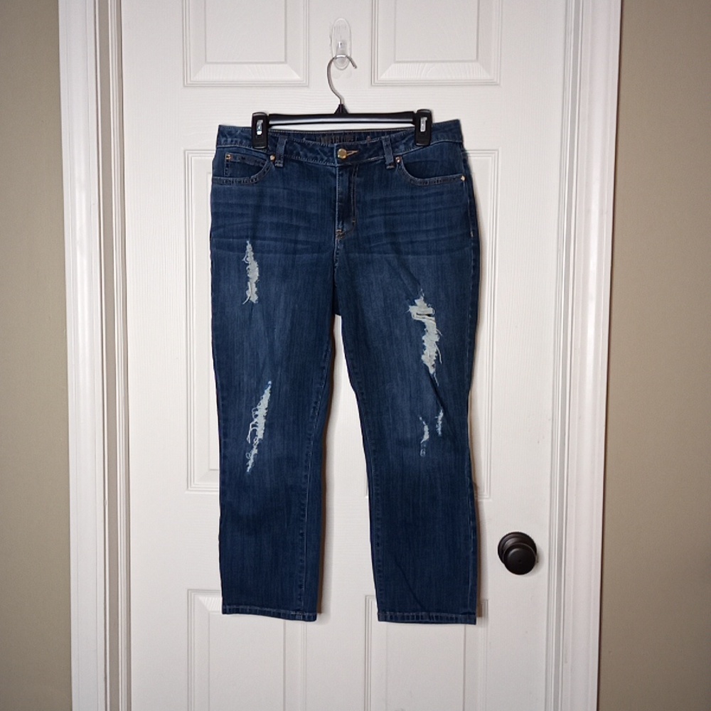 Jennifer Lopez Distressed Denim Capri's Sz. 10 Medium Wash